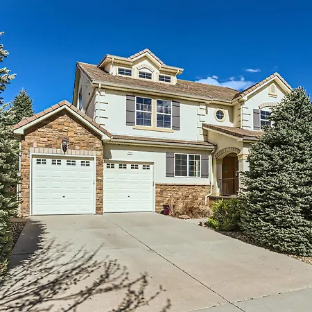 Denver Dream House - Stunning Lake, Mountain & Golf Views With Luxury Amenities - Spa, Table-Tennis, Jacuzzi, Media Center, Loft